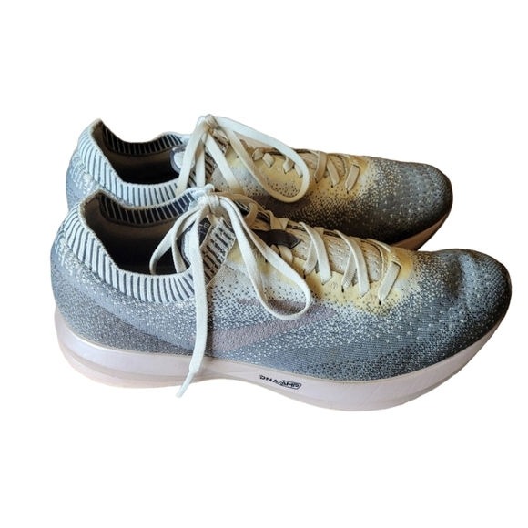 Brooks Levitate 2 DNA AMP Womens Running Shoes Size 11 Pastel Colors - Picture 3 of 12